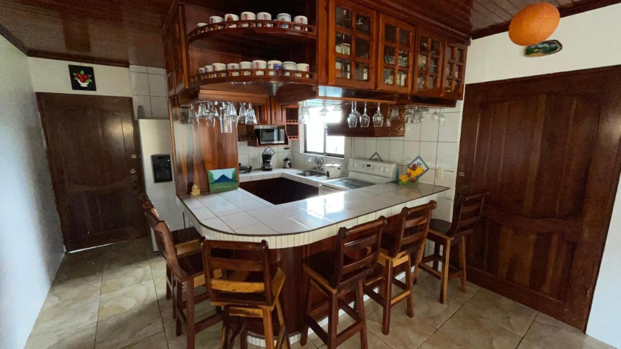 Las Pavitas Cottages La Fortuna Dış mekan fotoğraf