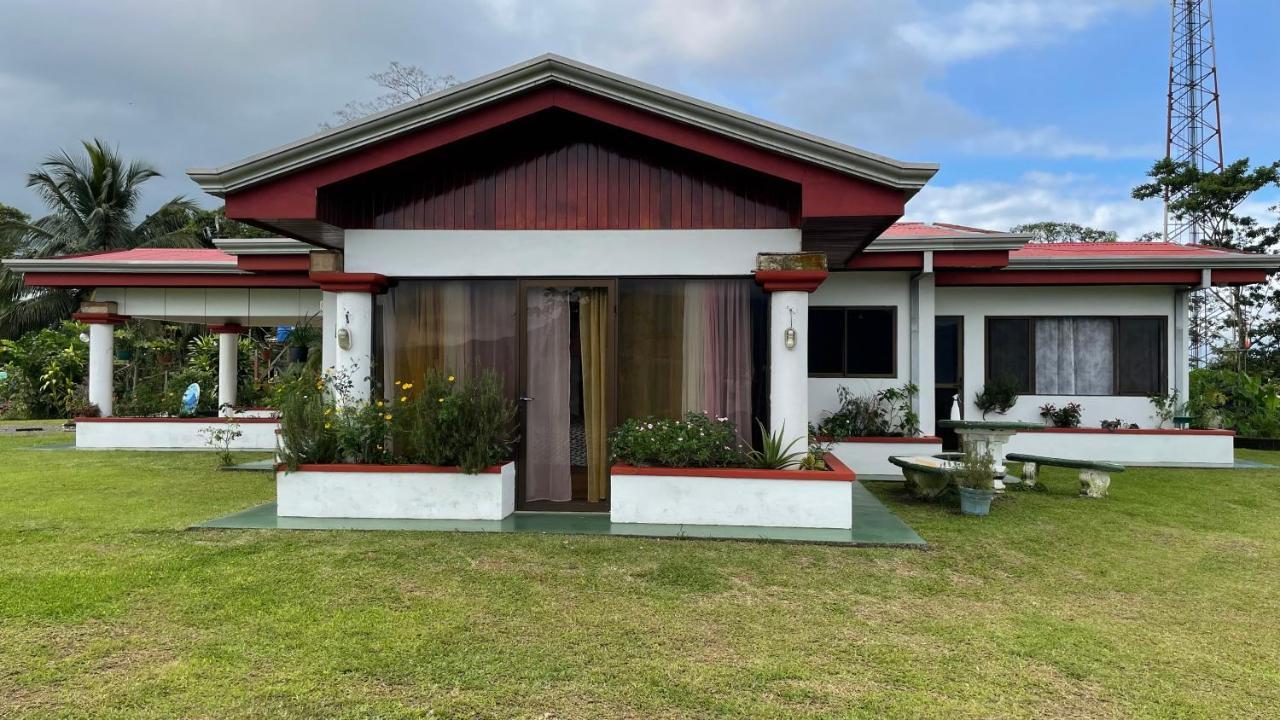 Las Pavitas Cottages La Fortuna Dış mekan fotoğraf